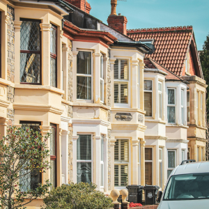 How to use chimneys for smart ventilation retrofits? 