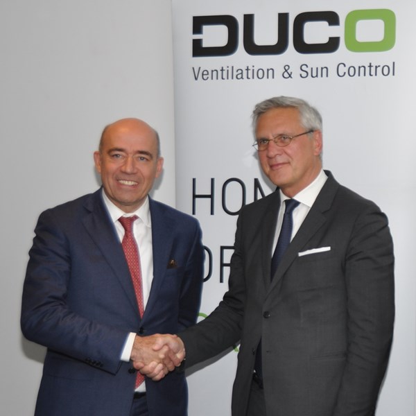 Vice-premier ministre, Kris Peeters, en visite chez DUCO