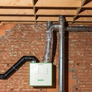 Une solution de ventilation économe en énergie pour la rénovation d'une ferme unique Une solution de ventilation économe en énergie pour la rénovation d'une ferme unique