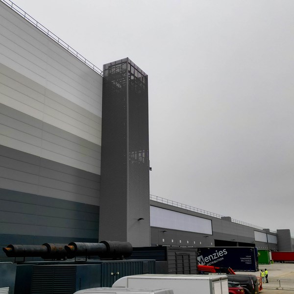 DUCO louvre wall system met key performance and construction needs at LIDL in Luton